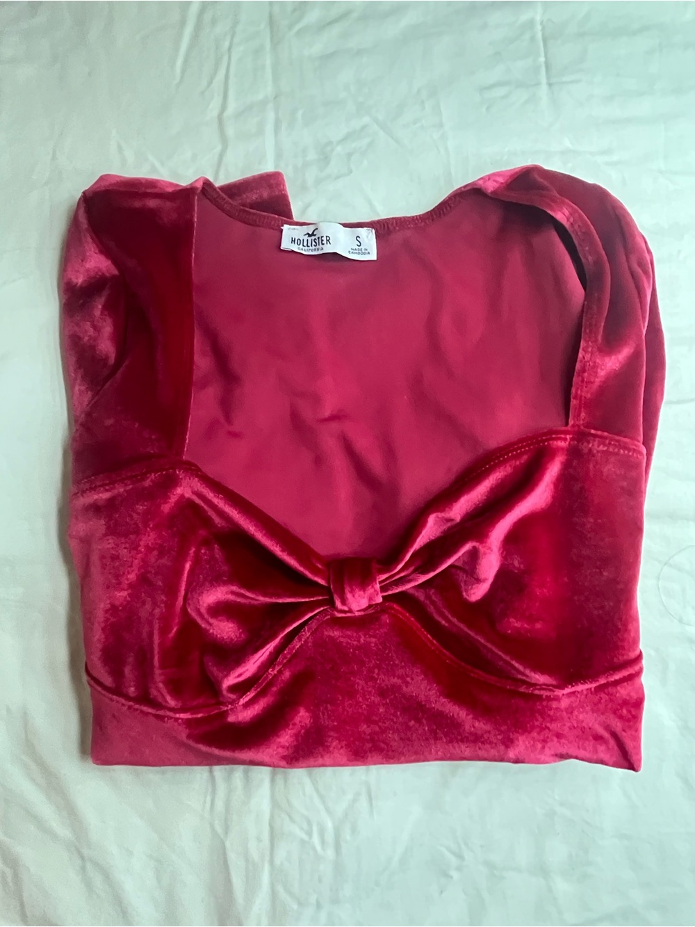 Hollister Velvet Knot-Front Crop Top in Deep Pink